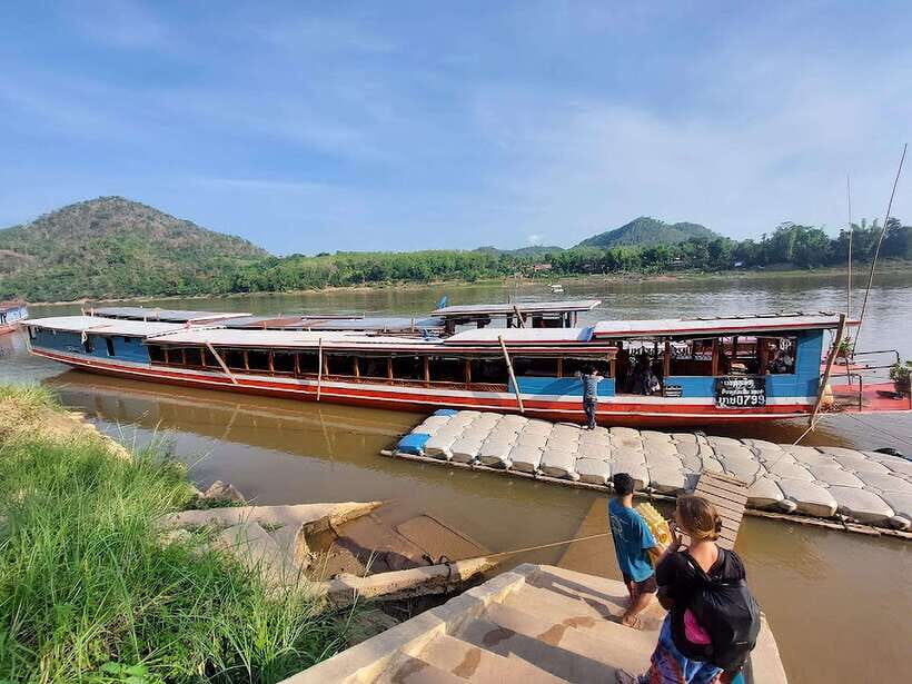 From Chiang Mai: Slow Boat to Luang Prabang 3 days/2 nights - How the Chiang Mai to Huay Xai border day really works