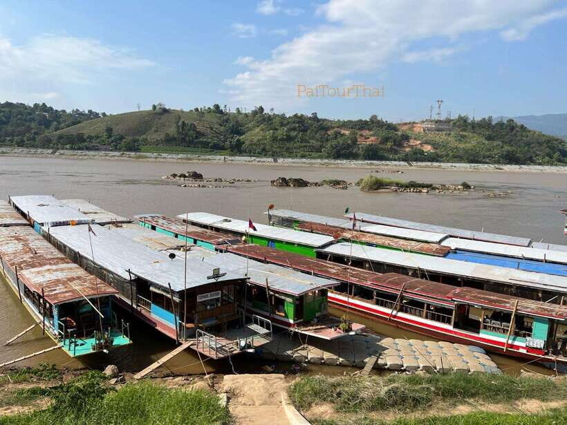 From Chiang Rai : 2 Day 1 Night Slow Boat to Luang Prabang - Day 1 on the Mekong: Slow Boat to Pakbeng (And Why Crowd Matters)