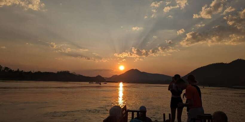 Half Day Mekong Cruise to Pak Ou Caves (Morning / Afternoon) - Who will love this tour most?