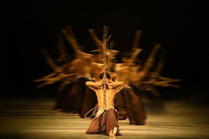 Luang Praban Buddha's Light Stage Show Ticket - The Optional Farewell Song and Dance (10–15 minutes)