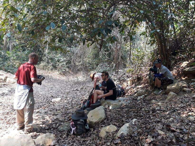 Luang Prabang: 3-Day Cultural Remote Trek With Homestay - Day 2: Breakfast Routines, Valley Streams, and a Big Mixed Village