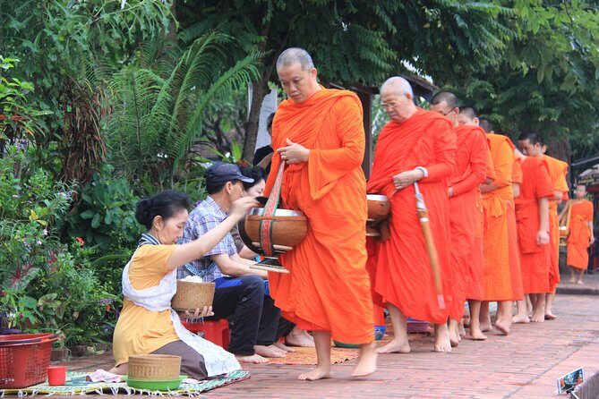 Luang Prabang Early Morning Alms Giving and Wet Market - Key Things to Know Before You Go