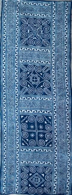 Luang Prabang: Hmong Batik Art Workshop - Indigo dyeing: how your lines turn into deep blue