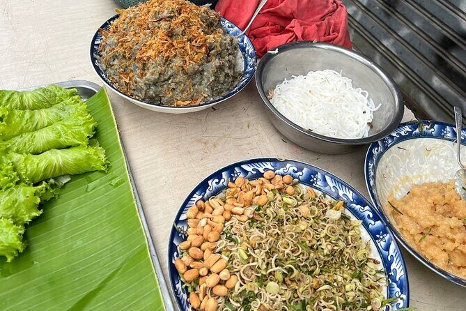 Luang Prabang Local Market and Morning Food Tour with Drinks - Why this breakfast tour starts at 7:00am