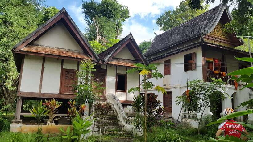 Luang Prabang: Pottery Workshop & Wat Chomphet cycling Tour - Ban Chan Pottery Village and Your Clay-Making Workshop