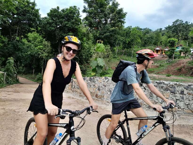 Luang Prabang: Pottery Workshop & Wat Chomphet cycling Tour - Getting Going: From Your Hotel to the Bike Shop