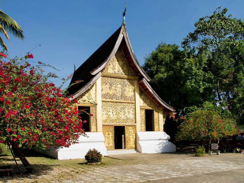 Luang Prabang: Private Must-See Sights and Mount Phousi Tour - Price and Logistics: Does $139 Feel Worth It?