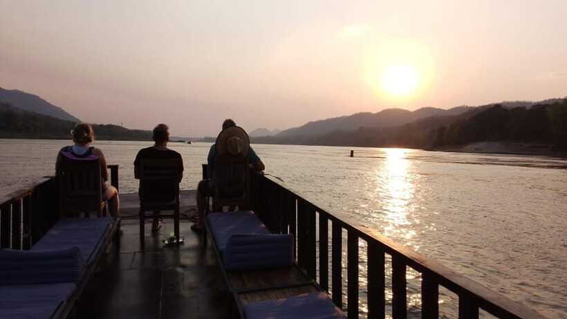 Nong Khiaw to Luang Prabang, Mekong & Nam Ou River Cruise - Mekong River cruise or kayaking to Pak Ou: you choose your level of effort