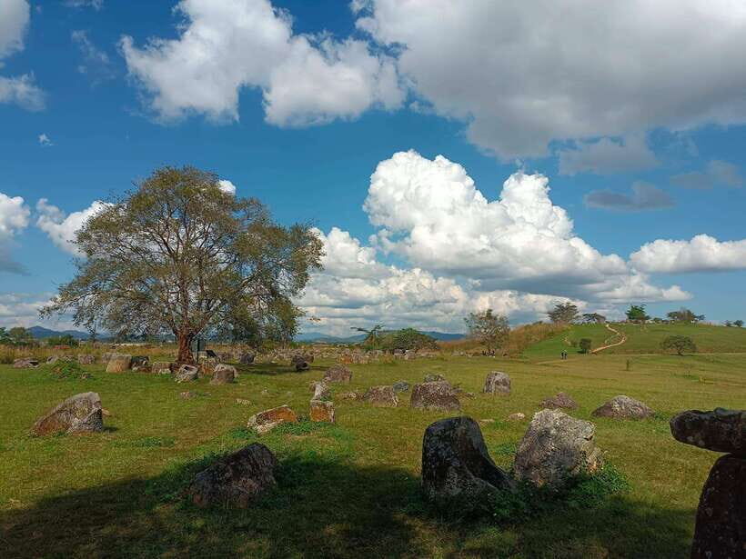 Plain of jars private tour - Site 2 at Ban Nakho: Phousalato hills and wide views