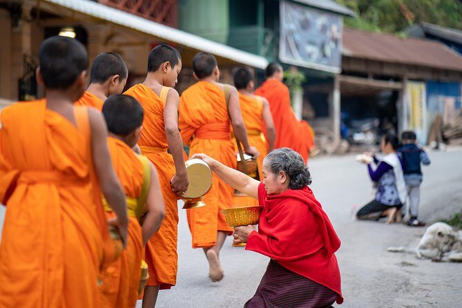 Private Tour: Half-Day City Tour of Luang Prabang - A Private Morning Temple Tour That Starts at 8:00