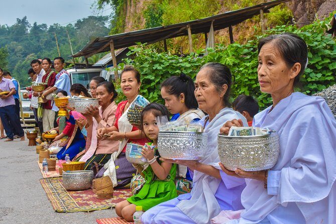 Private Tour: Half-Day City Tour of Luang Prabang - Royal Palace Museum: Gold Buddha and the Rooms of Power