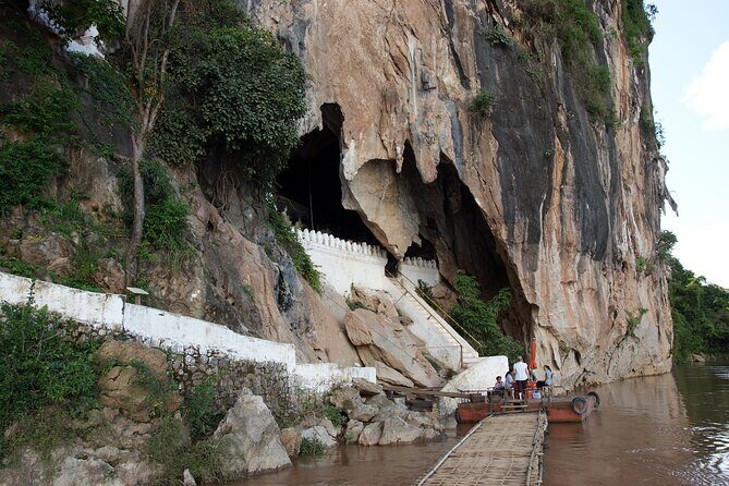 Private Tour: Pak Ou Cave and Kuang Si Waterfall Tour from Luang Prabang - Guides who keep the day balanced: explanations without the lecture