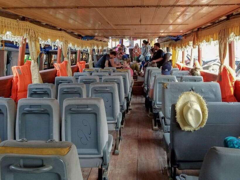 Slow Boat Chiang Rai: to Luang Prabang 2Day 1Night - Day 2 from Pak Beng to Luang Prabang: the last stretch