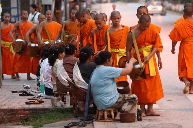 Small Group Half Day Luang Prabang city tour - Mount Phousi: 360-Degree Views With a Step Tax