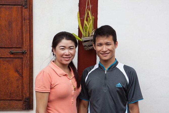 Traditional Market Tour and Private Laotian Cooking Class with a Local - Phosy Market with Si: the ingredient hunt that makes the cooking click