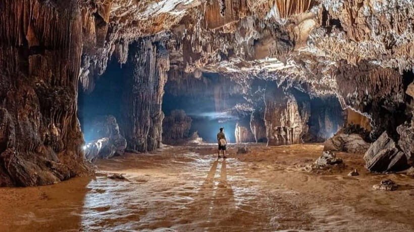 Vang Vieng: Hot Air Balloon,Kayak,Zipline,Blue lagoon1 Tour - Tham Chang Underwater Cave Tubing and Cave Hike