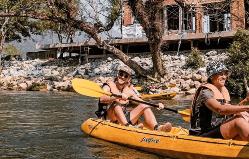 Vang Vieng: Kayaking&Water Cave&Tham Chang&Blue Lagoon 1 - Blue Lagoon 1 swim time: relax mode, with some crowd reality