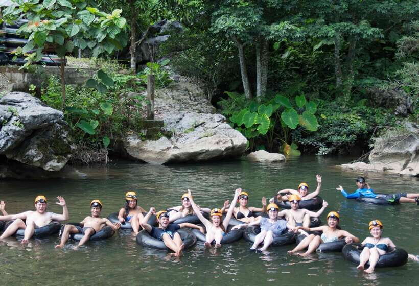 Vang Vieng: Nam Song River Kayak Tour - Safety and insurance reality check