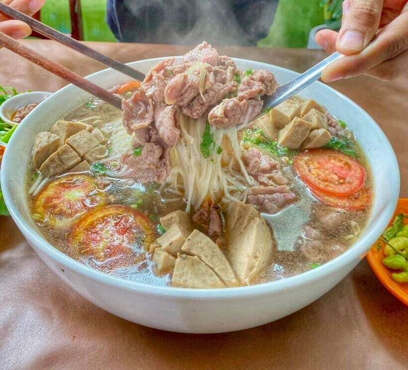 Vientiane classic Food tour ( Included Food ) - A 4-hour Vientiane food route that actually stays focused
