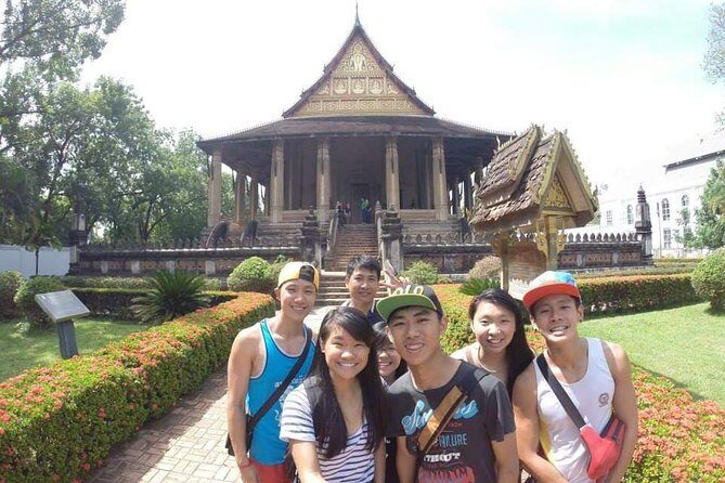 Vientiane Cultural Tour with Private Guide - Wat Si Saket: the temple that survived, filled with 10,000 Buddhas