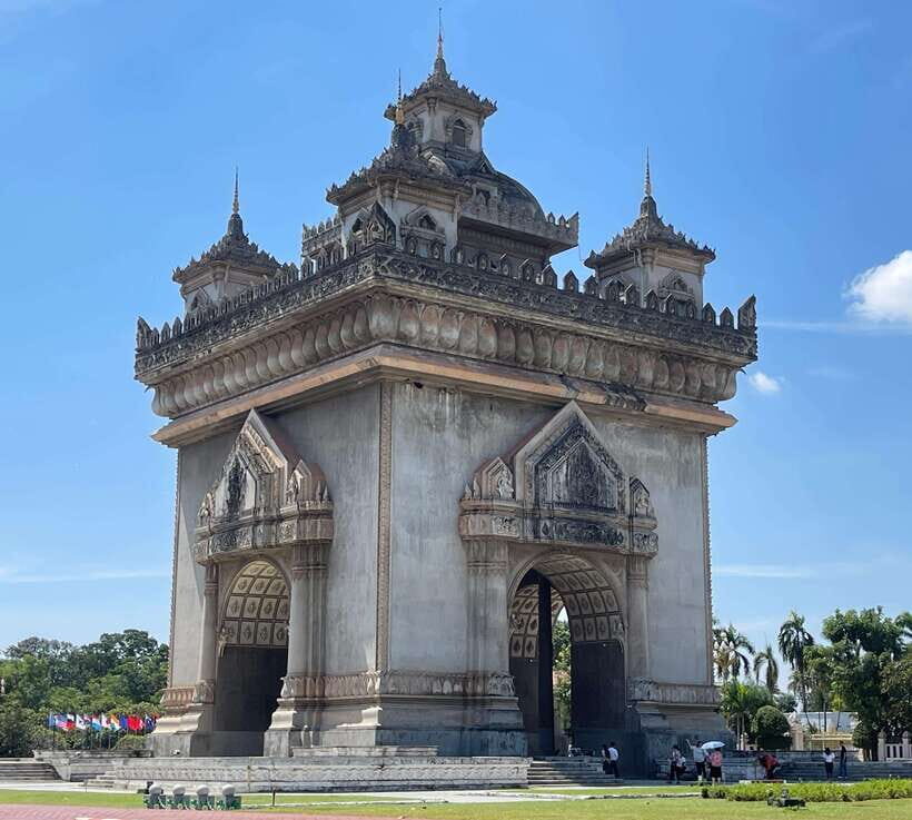 Vientiane: Half-Day City Tour with Patuxai and Buddha Park - Price and value: what $52 buys for a half-day landmark run