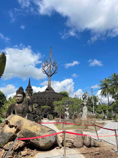 Vientiane: Half-Day City Tour with Patuxai and Buddha Park - Who should book this tour, and who might skip it