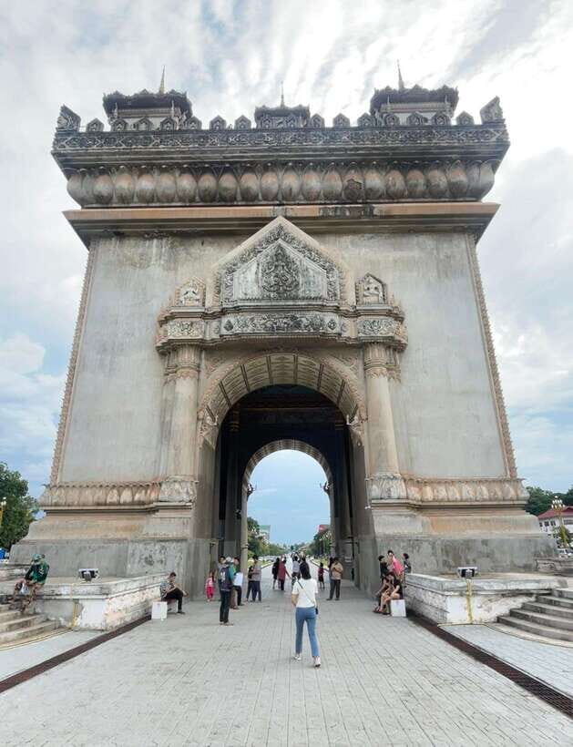 Vientiane IG tour & Patuxay monument - Key highlights you’ll actually care about
