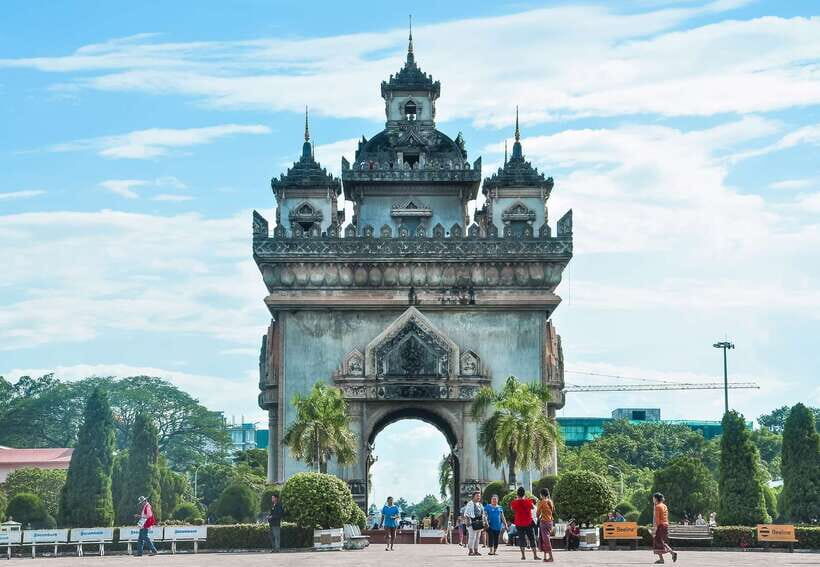 Vientiane: Private Full-Day Tour with Buddha Park and Lunch - Key moments that make this tour worth your day
